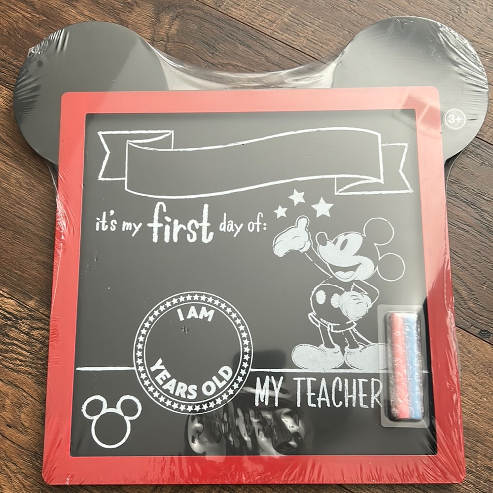 Disney Chalkboard “my first day” 3+ years old